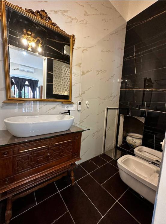 Enchanting In Old Town Bed & Breakfast